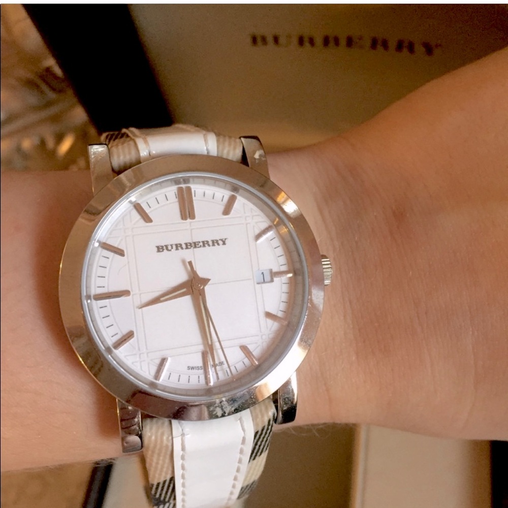 Burberry watch, great condition